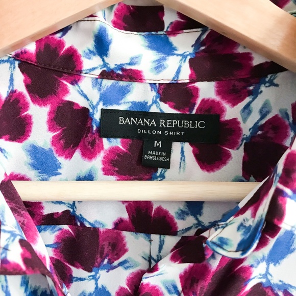 ✨$15✨ Banana Republic Dillon Floral Ruffle Shirt - Picture 2 of 5